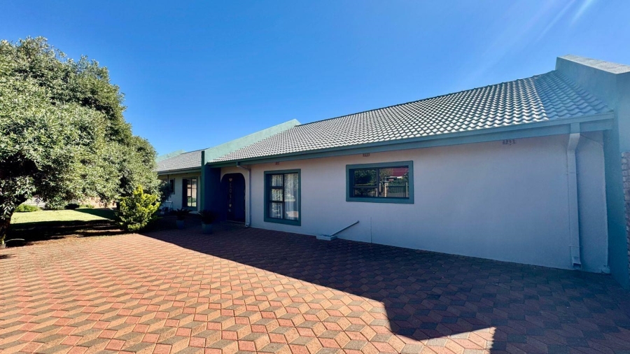 4 Bedroom Property for Sale in El Toro Park Northern Cape